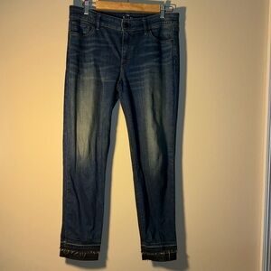 White House Black Market Classic-Rise The Slim Ankle Size 8